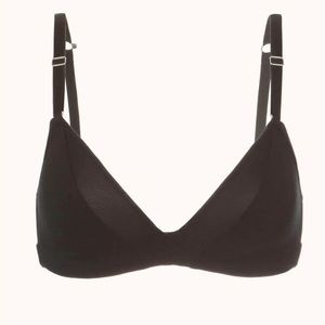 Lively all day deep v no wire bra size 34DD